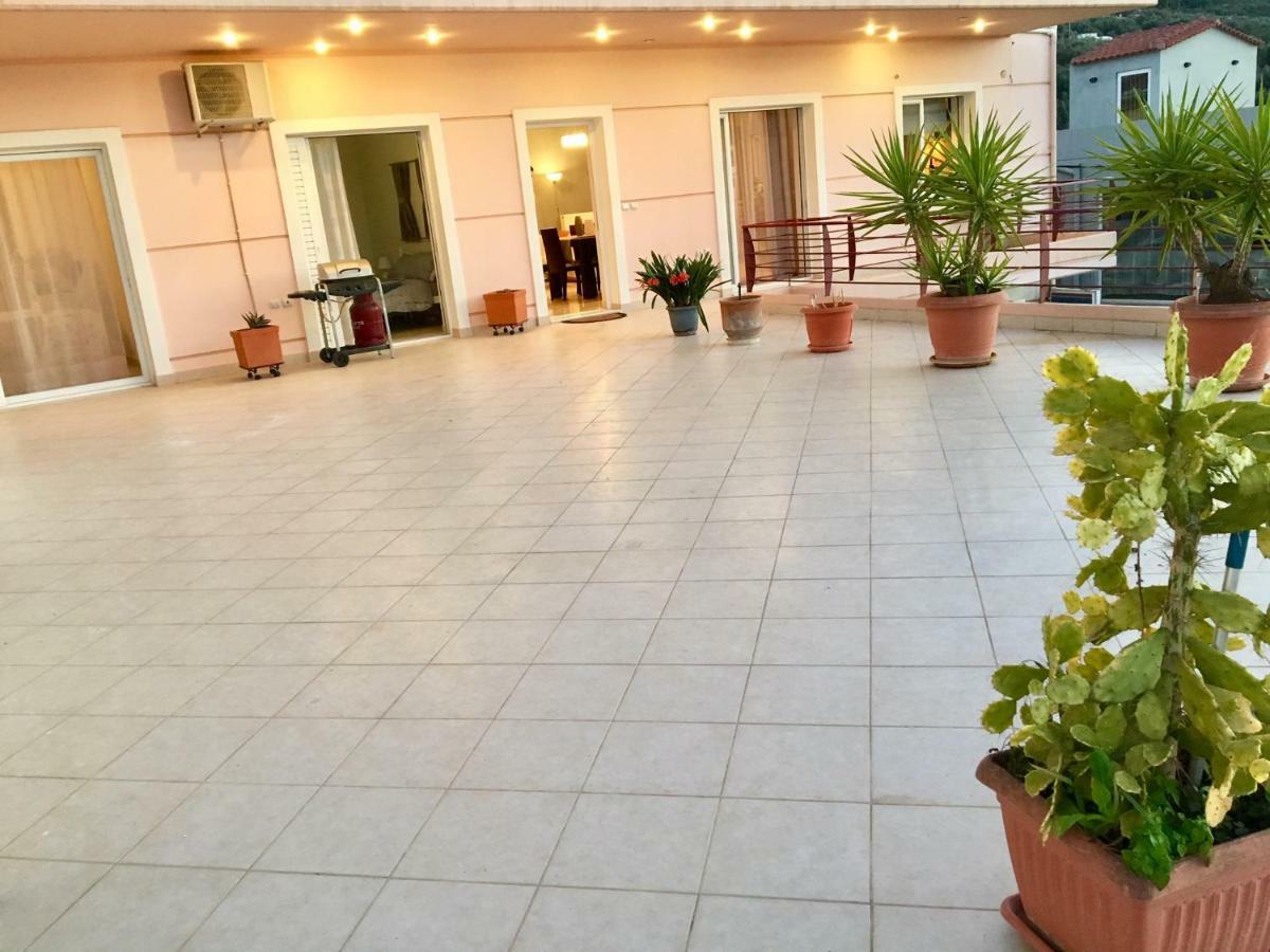 דירות Luxury House In Nafplio With A Great View Balcony מראה חיצוני תמונה