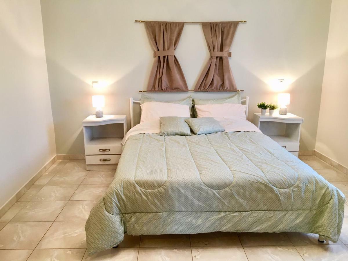 דירות Luxury House In Nafplio With A Great View Balcony מראה חיצוני תמונה